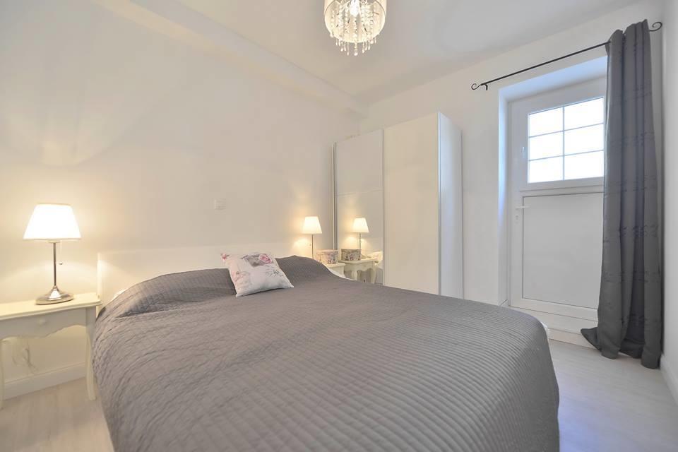 Luxury Apartment Split Room photo
